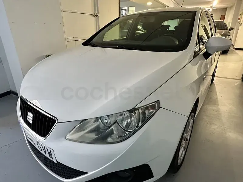Usado Seat Ibiza Sport 90 CV (66 kW) 2010 Blanco Berlina