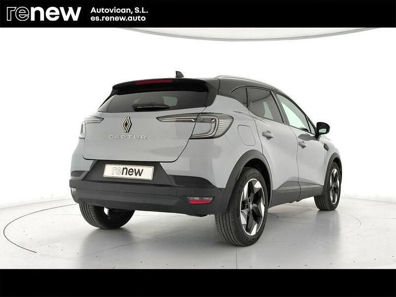 Usado Renault Captur Techno 100 CV (73 kW) 2025 Gris SUV