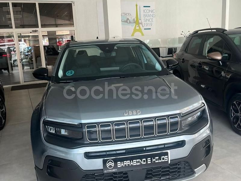 Gris / plata Usado 2024 Jeep Avenger Altitude SUV | 21.990 € (Un poco caro) - Imagen 1/4
