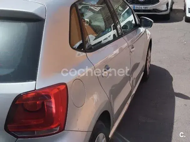 Usado VW Polo Advance 85 CV (62 kW) 2011 Blanco Utilitario