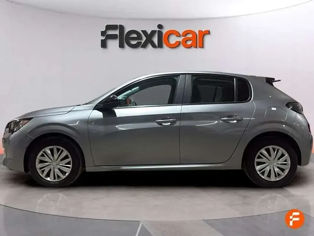 Usado Peugeot 208 Active 101 CV (74 kW) 2022 Gris Utilitario