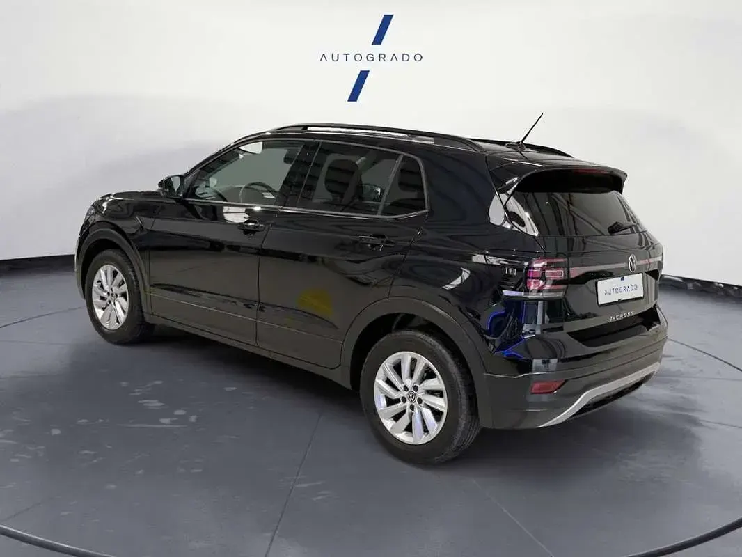 Usado VW T-Cross Advance 110 CV (80 kW) 2021 Negro SUV