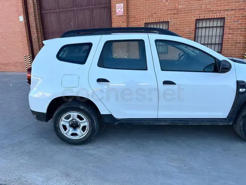 Usado Dacia Duster Comfort 115 CV (84 kW) 2022 Blanco SUV
