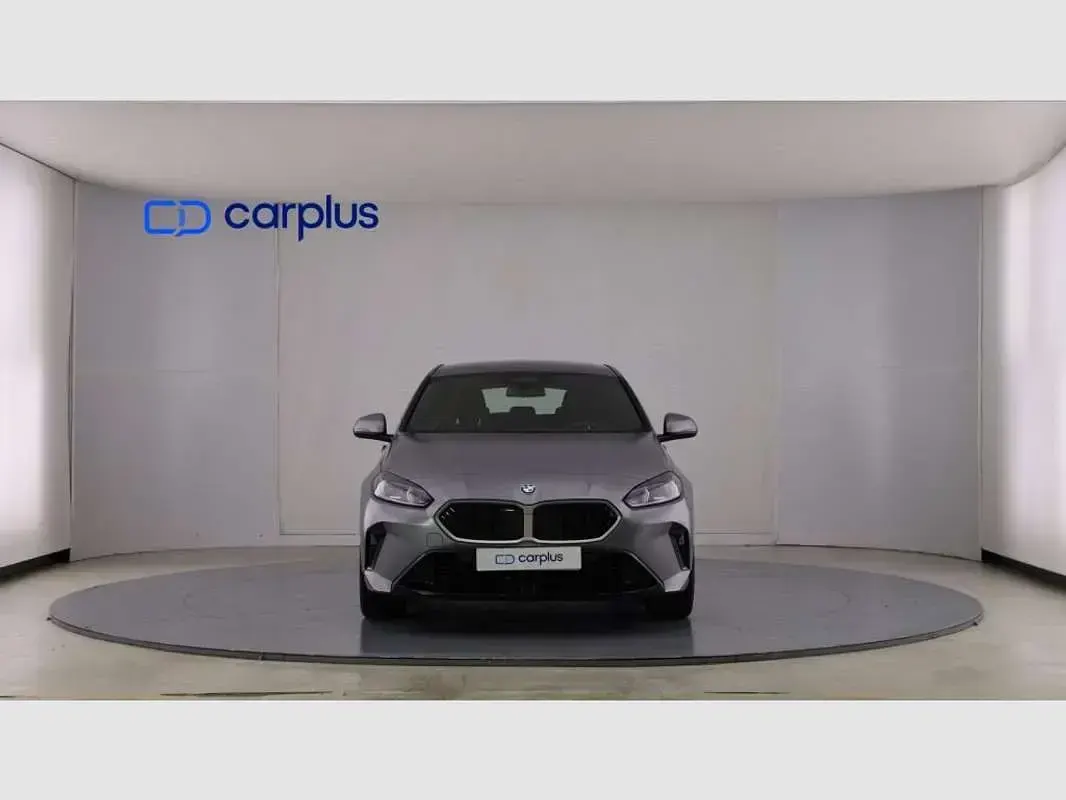 Usado BMW 120 M Sport 163 CV (119 kW) 2024 Gris Utilitario