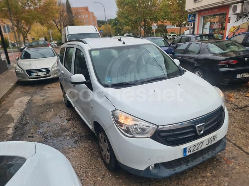Usado Dacia Lodgy Ambiance 102 HP (75 kW) 2015 Branco Monovolume