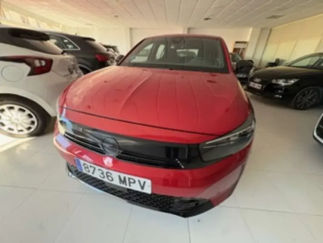 Usado Opel Corsa S 101 CV (74 kW) 2024 Rojo Utilitario