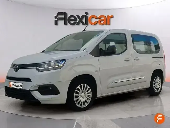 Usado Toyota Proace City City 102 CV (75 kW) 2024 Blanco Monovolumen