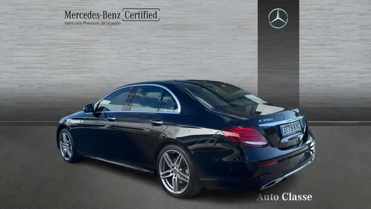 Usado Mercedes E350 286 CV (210 kW) 2018 Negro Berlina