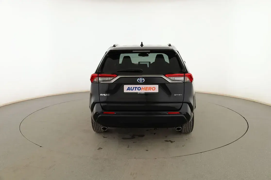 Usado Toyota RAV4 Hybrid Advance 306 CV (225 kW) 2025 Negro SUV
