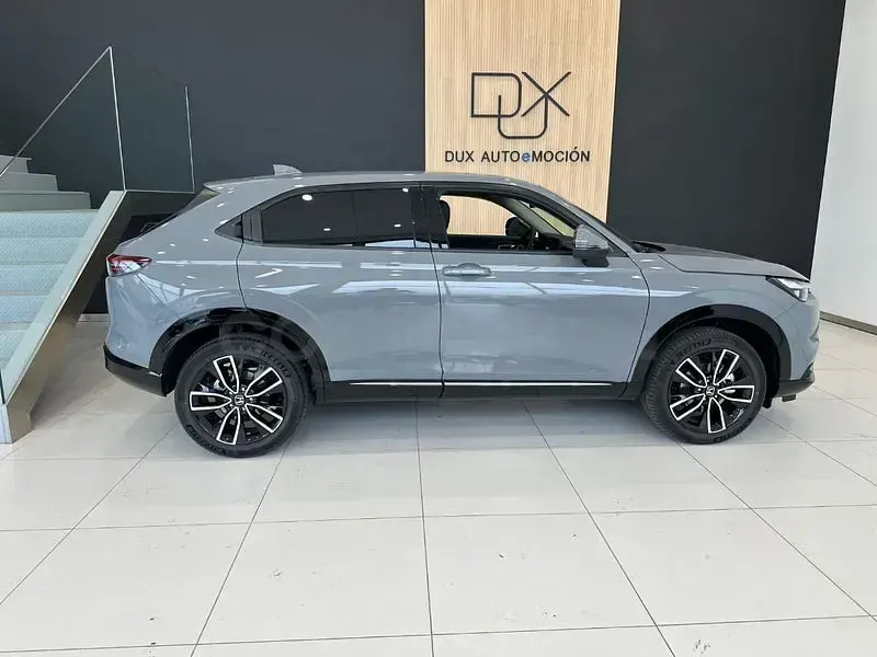 Usado Honda HR-V Advance 131 CV (96 kW) 2025 Gris / plata SUV