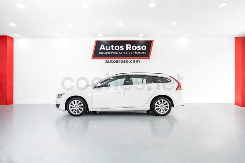Usado Volvo V60 Momentum 190 CV (139 kW) 2015 Gris / plata Familiar
