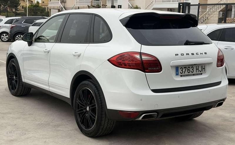 Usado Porsche Cayenne 245 CV (180 kW) 2012 Blanco SUV