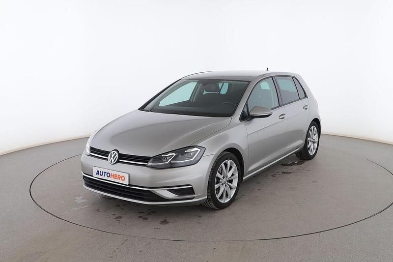 Usado VW Golf VII Advance 125 CV (91 kW) 2017 Gris Utilitario