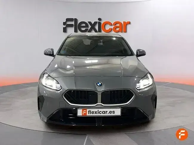 Usado BMW 120 163 CV (119 kW) 2025 Gris Utilitario