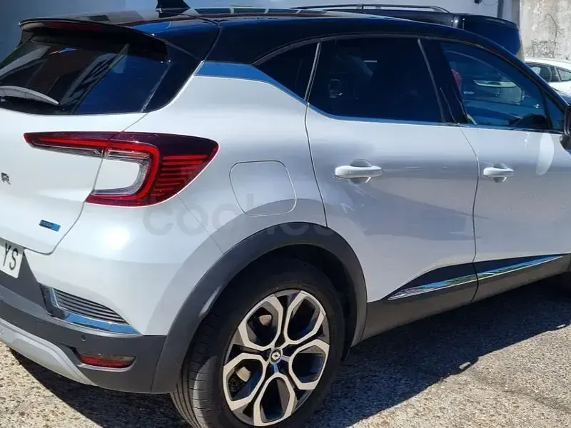 Usado Renault Captur Evolution 145 CV (106 kW) 2022 Blanco SUV