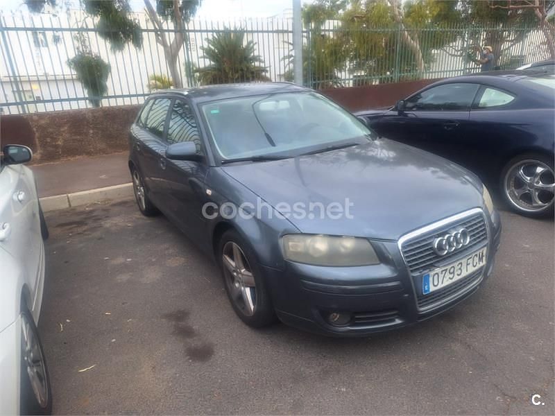 Usado Audi A3 Ambition 102 CV (75 kW) 2006 Gris / plata Berlina