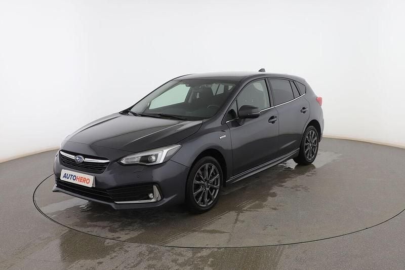 Usado Subaru Impreza Premium 150 CV (110 kW) 2024 Gris Berlina