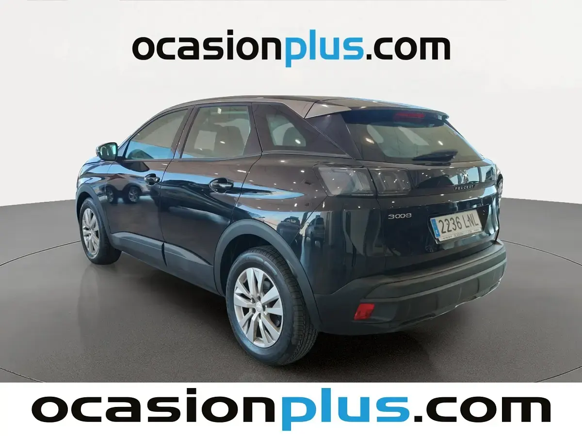 Usado Peugeot 3008 Active 131 CV (96 kW) 2021 Negro SUV