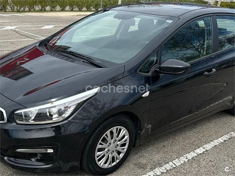 Usado Kia Ceed GT 90 HP (66 kW) 2016 Preto Sedan