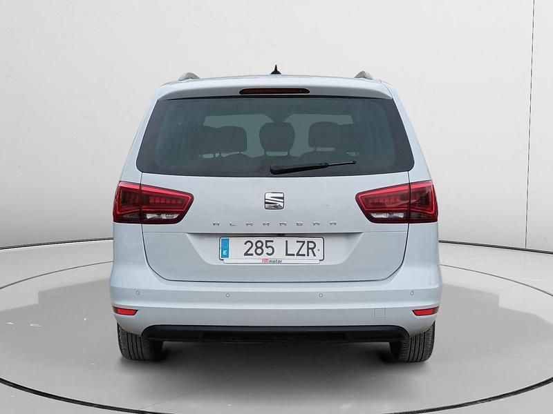 Usado Seat Alhambra Style 151 CV (111 kW) 2022 Gris Monovolumen