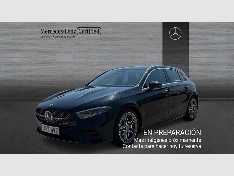 Negro Usado 2024 Mercedes A180 Berlina | 32.490 € (Precio justo) - Imagen 1/4