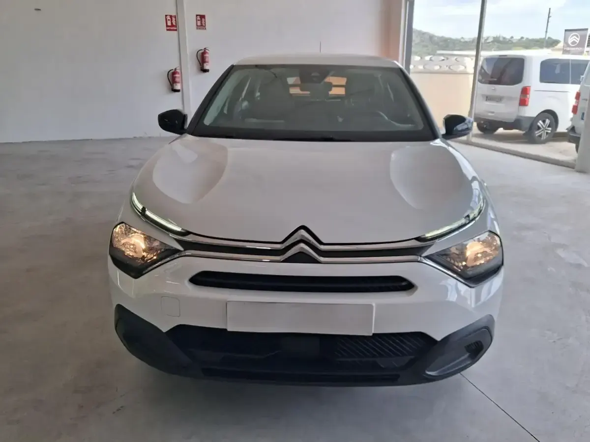Usado Citroën C4 Live 100 CV (73 kW) 2024 Blanco SUV