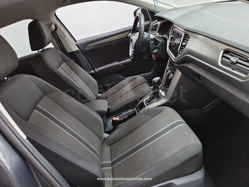 Usado VW T-Roc Advance 150 CV (110 kW) 2021 Gris / plata SUV