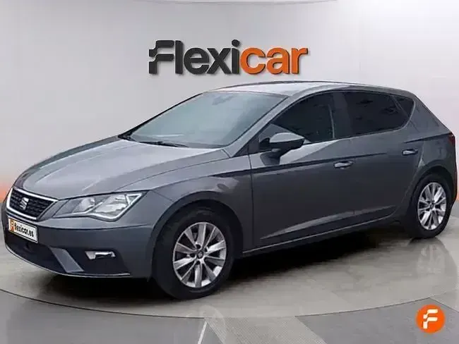 Usado Seat Leon Style 110 CV (80 kW) 2017 Gris