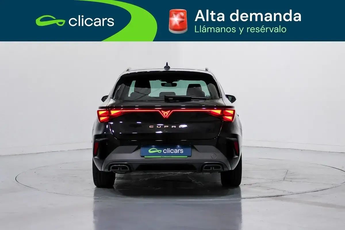 Usado Cupra Leon 150 CV (110 kW) 2025 Negro Familiar