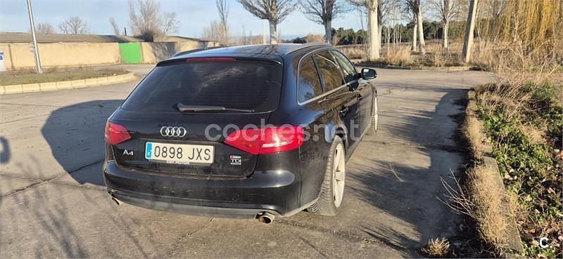 Usado Audi A4 245 CV (180 kW) 2012 Negro Familiar