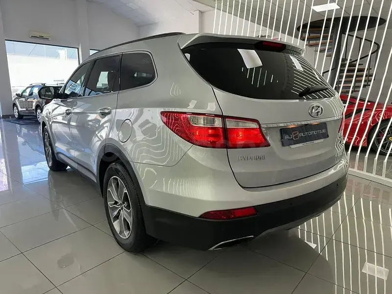 Usado Hyundai Grand Santa Fe 197 CV (144 kW) 2015 Gris / plata SUV