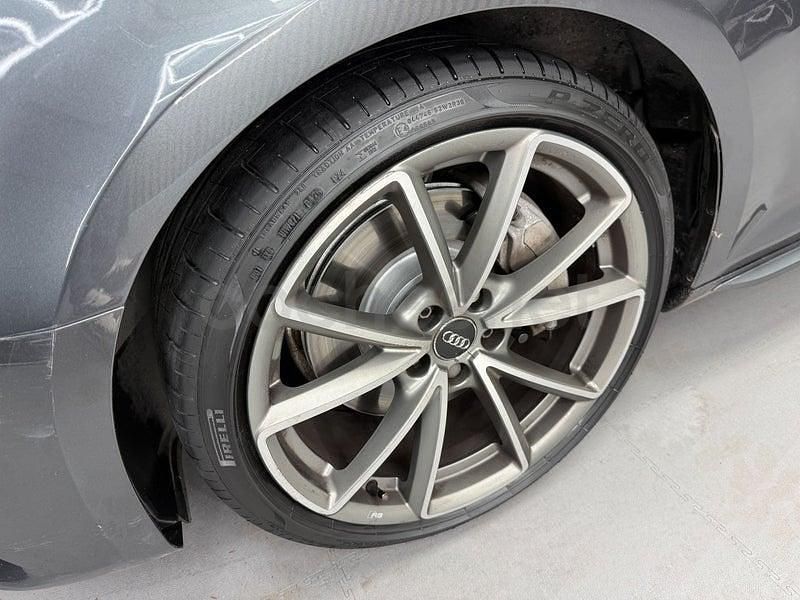 Usado Audi A4 S-Line 272 CV (200 kW) 2017 Gris / plata Familiar