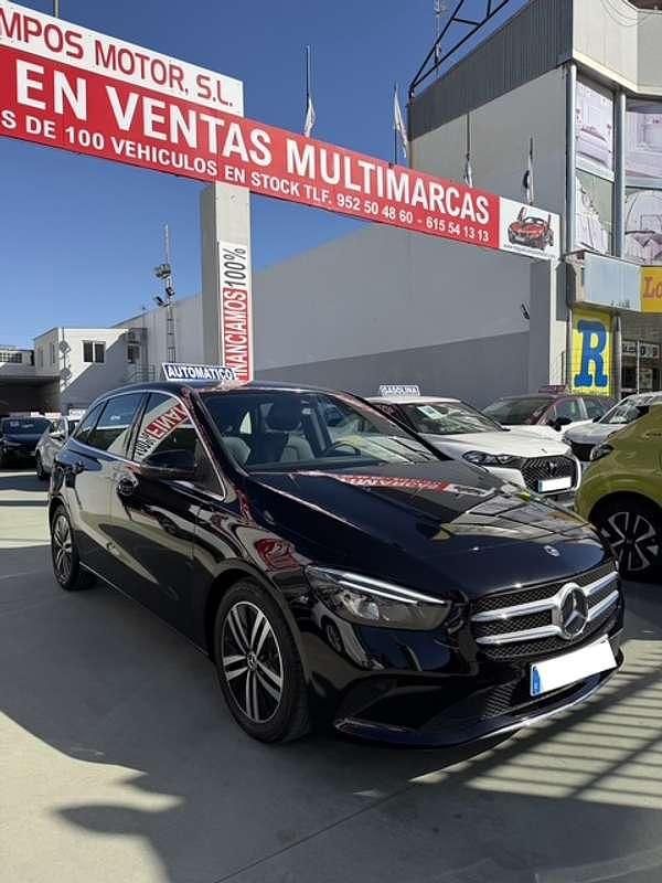 Usado Mercedes B200 150 CV (110 kW) 2022 Negro Monovolumen