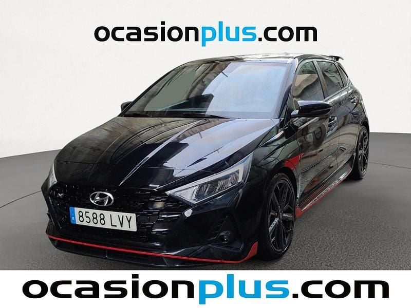 Negro Usado 2022 Hyundai i20 Utilitario | 22.991 € (Precio justo) - Imagen 1/4