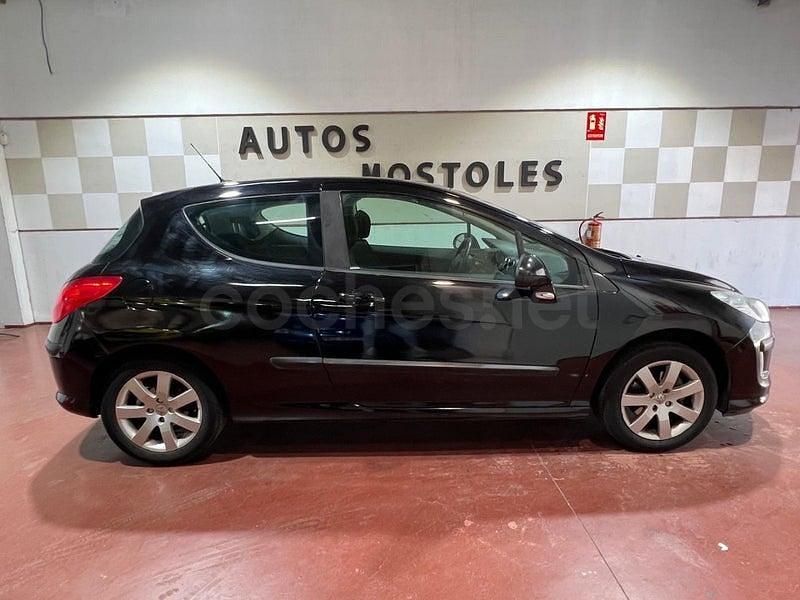 Usado Peugeot 308 120 CV (88 kW) 2007 Negro Utilitario