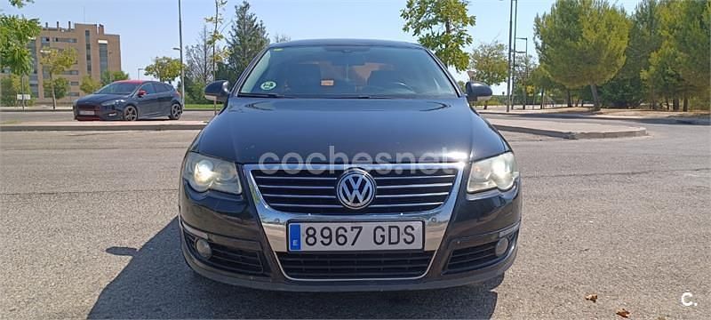 Negro Usado 2008 VW Passat Advance Berlina | 2999 € (Buen precio) - Imagen 1/4