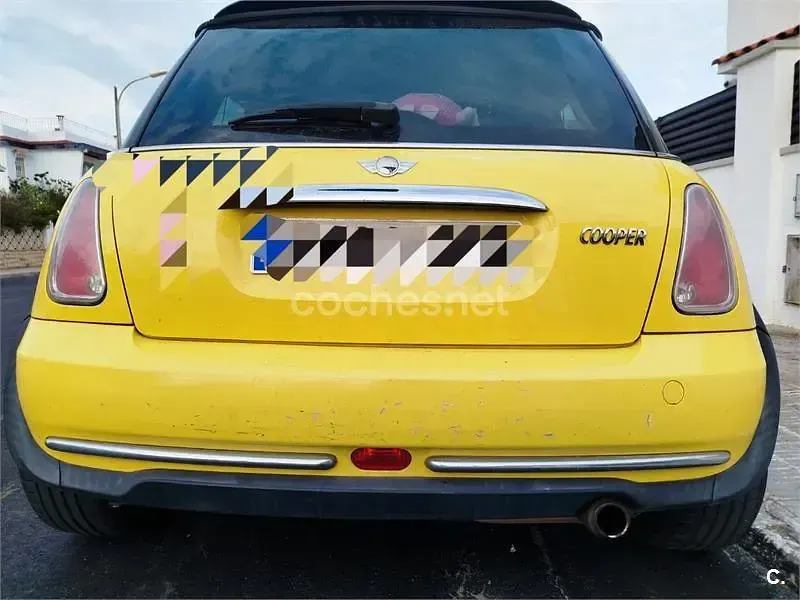 Usado Mini Cooper 115 CV (84 kW) 2005 Amarillo Utilitario