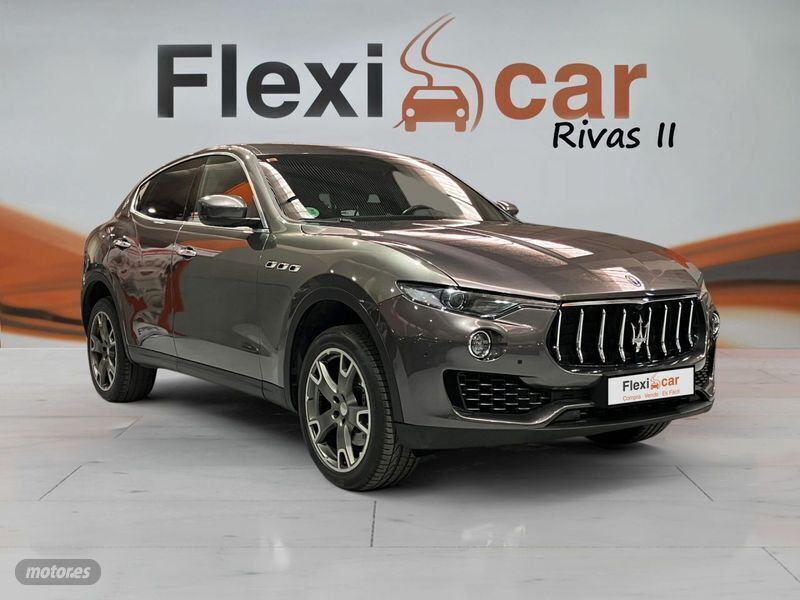 Gris Usado 2018 Maserati Levante SUV | 41.990 € (Caro) - Imagen 1/4