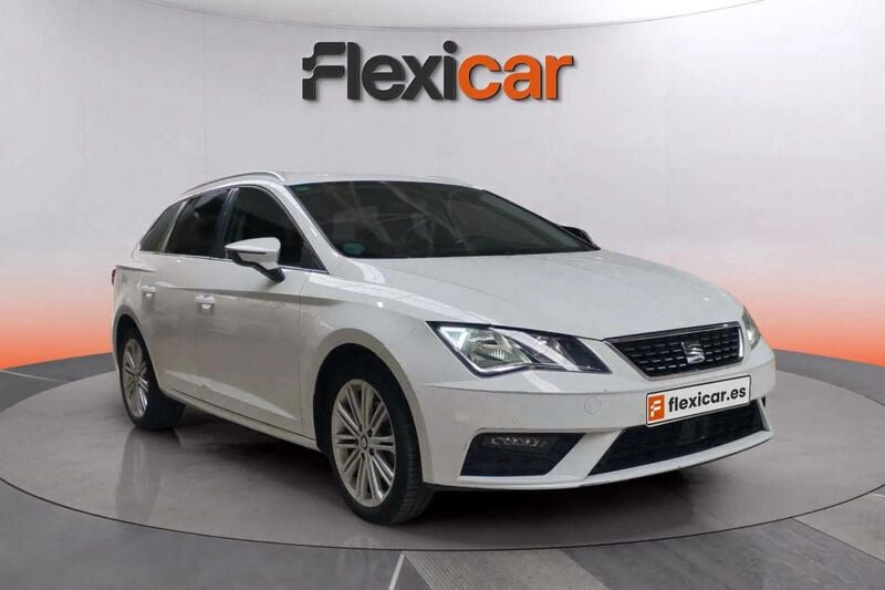 Blanco Usado 2019 Seat Leon ST FR Familiar | 11.890 € (Precio justo) - Imagen 1/4