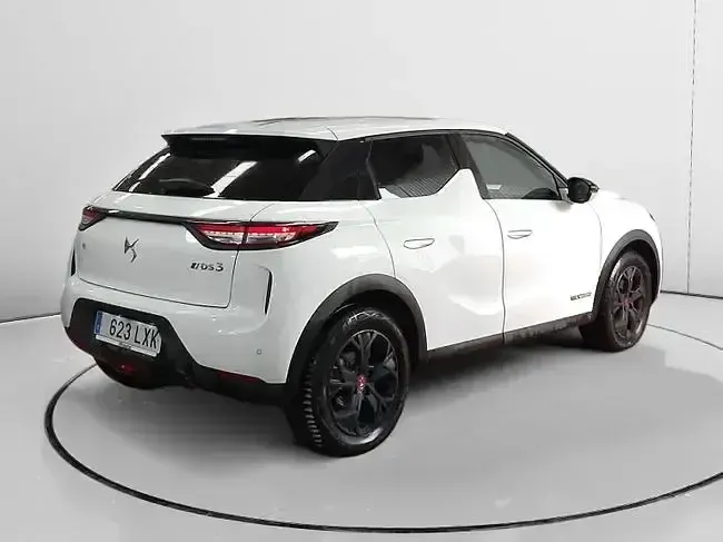 Usado DS Automobiles DS3 Crossback Performance 130 CV (95 kW) 2022 Blanco SUV