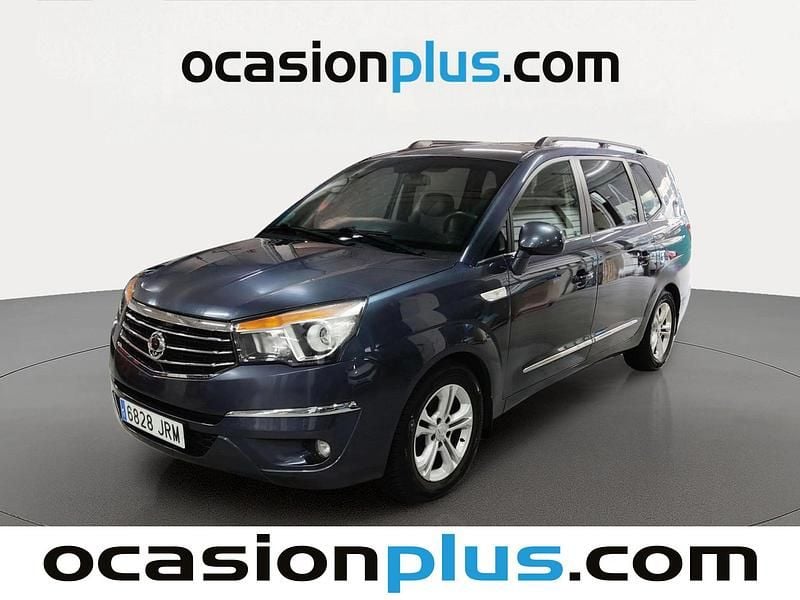 Usado Ssangyong (KGM) Rodius Limited 178 CV (130 kW) 2016 Gris Monovolumen