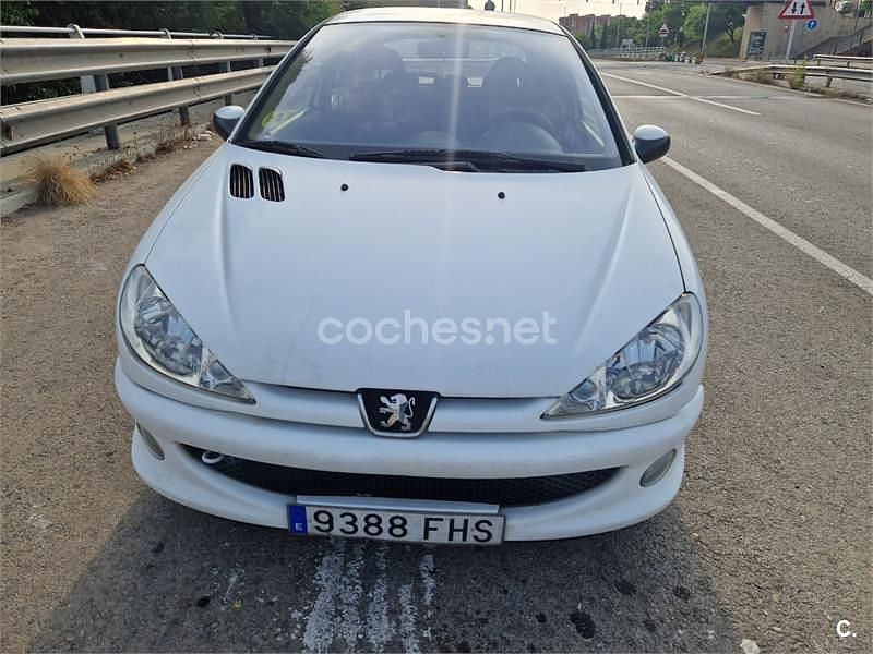 Blanco Usado 2006 Peugeot 206 Berlina | 2100 € (Precio justo) - Imagen 1/4