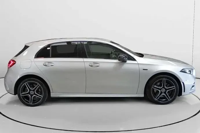 Usado Mercedes A250 218 CV (160 kW) 2021