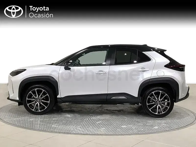 Usado Toyota Yaris Cross Sport 130 CV (95 kW) 2025 Blanco SUV