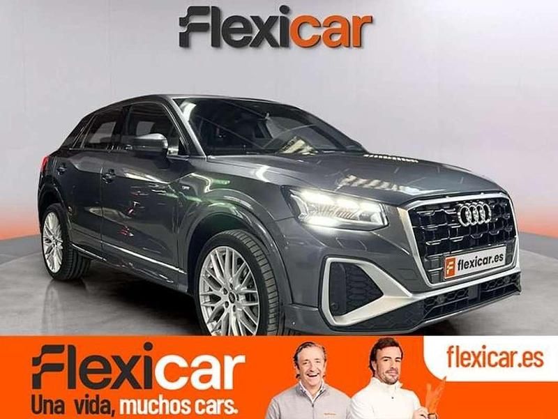 Usado Audi Q2 S-Line 150 CV (110 kW) 2024 Gris SUV