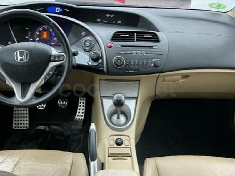 Usado Honda Civic Executive 140 CV (102 kW) 2008 Negro Berlina