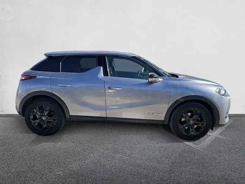 Usado DS Automobiles DS3 Crossback Performance 130 CV (95 kW) 2020 Gris / plata SUV
