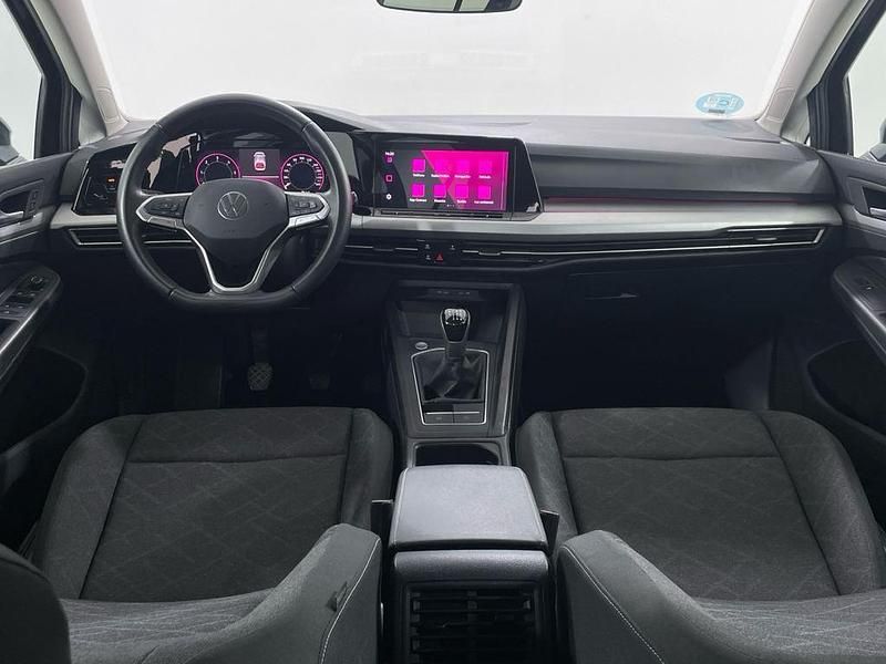 Usado VW Golf VIII Life 115 CV (84 kW) 2024 Negro