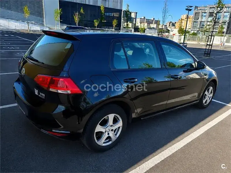 Usado VW Golf VII Advance 122 CV (89 kW) 2013 Negro Berlina