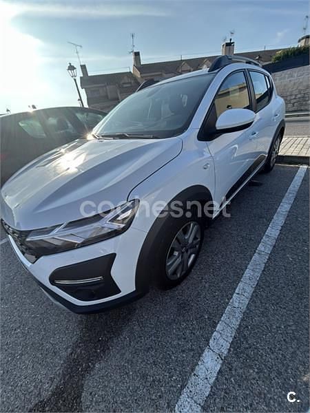 Usado Dacia Sandero Comfort 101 CV (74 kW) 2021 Blanco Berlina